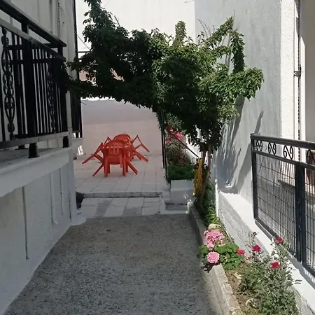 Arleta's Sunny 3* Πρίνος