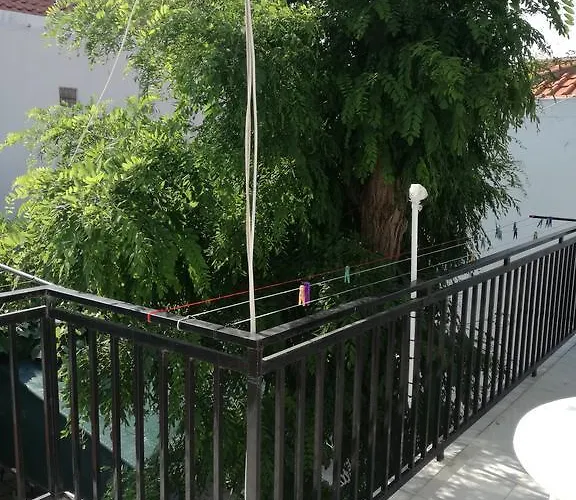 Arleta's Sunny ゲストハウス 3*